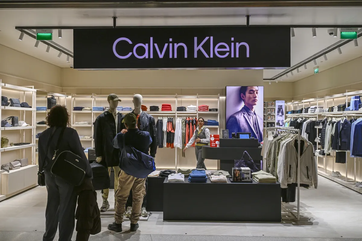 PVH Cuts 2026 Outlook as Middle East Conflict Weighs on EMEA Sales