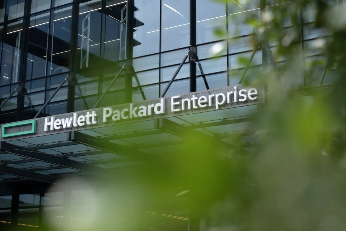 HPE Skyrockets on Massive Q2 Earnings Beat – AI Servers and Networking Power Record Results