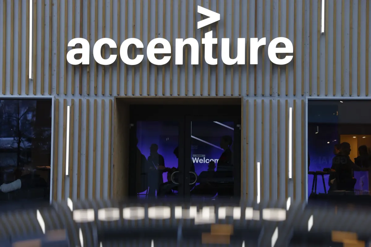 Accenture Stock Plunges After Weak Q4 Guidance and Lowered Outlook