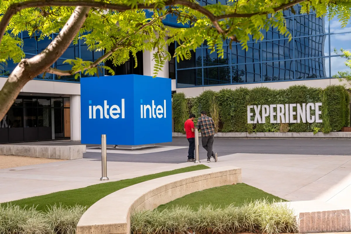 Intel Beats Wall Street Expectations as AI Boom Drives Strongest Sales Growth in 15 Years