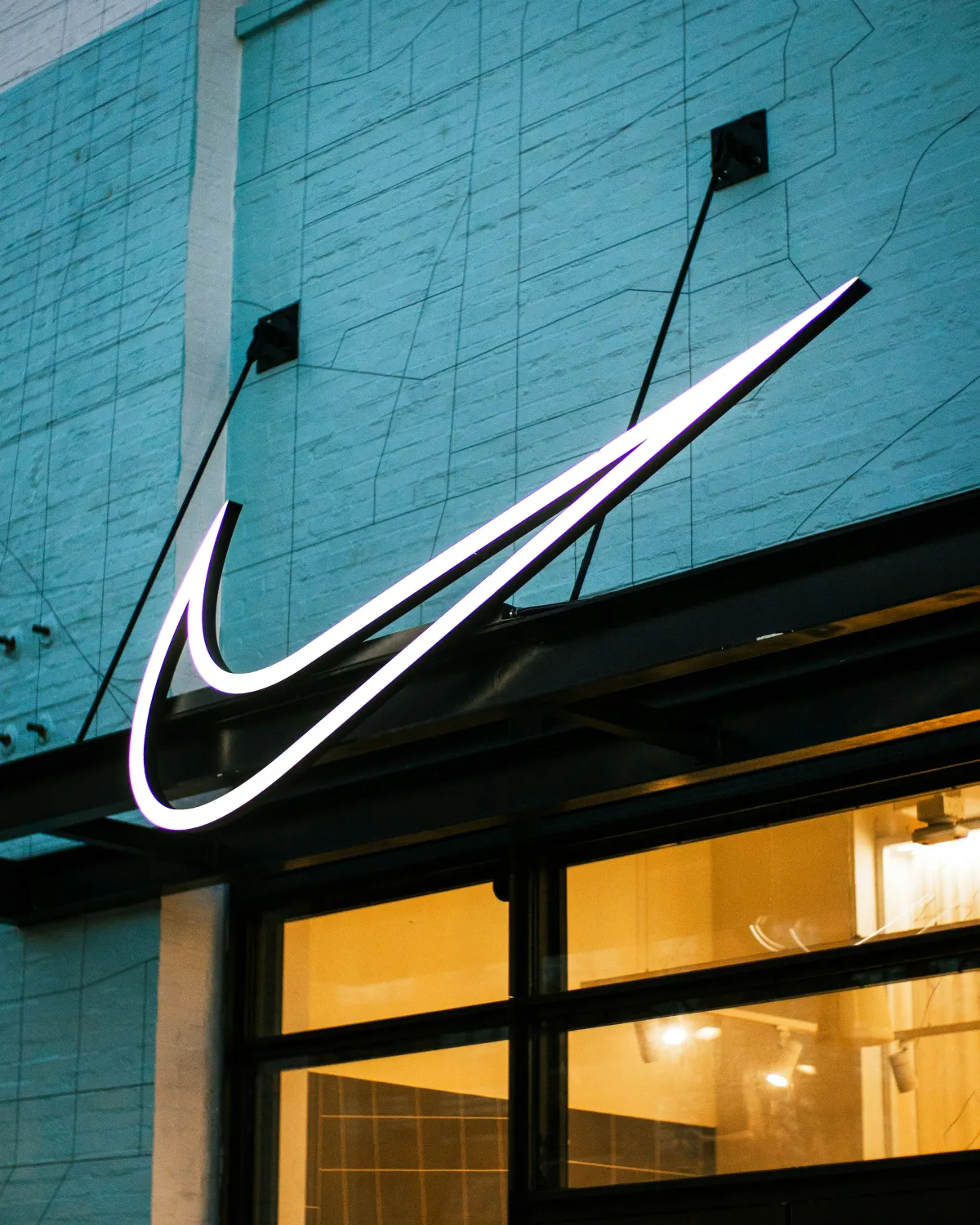 Nike Overhauls China Strategy: Ending Third-Party Online Sales in 2027