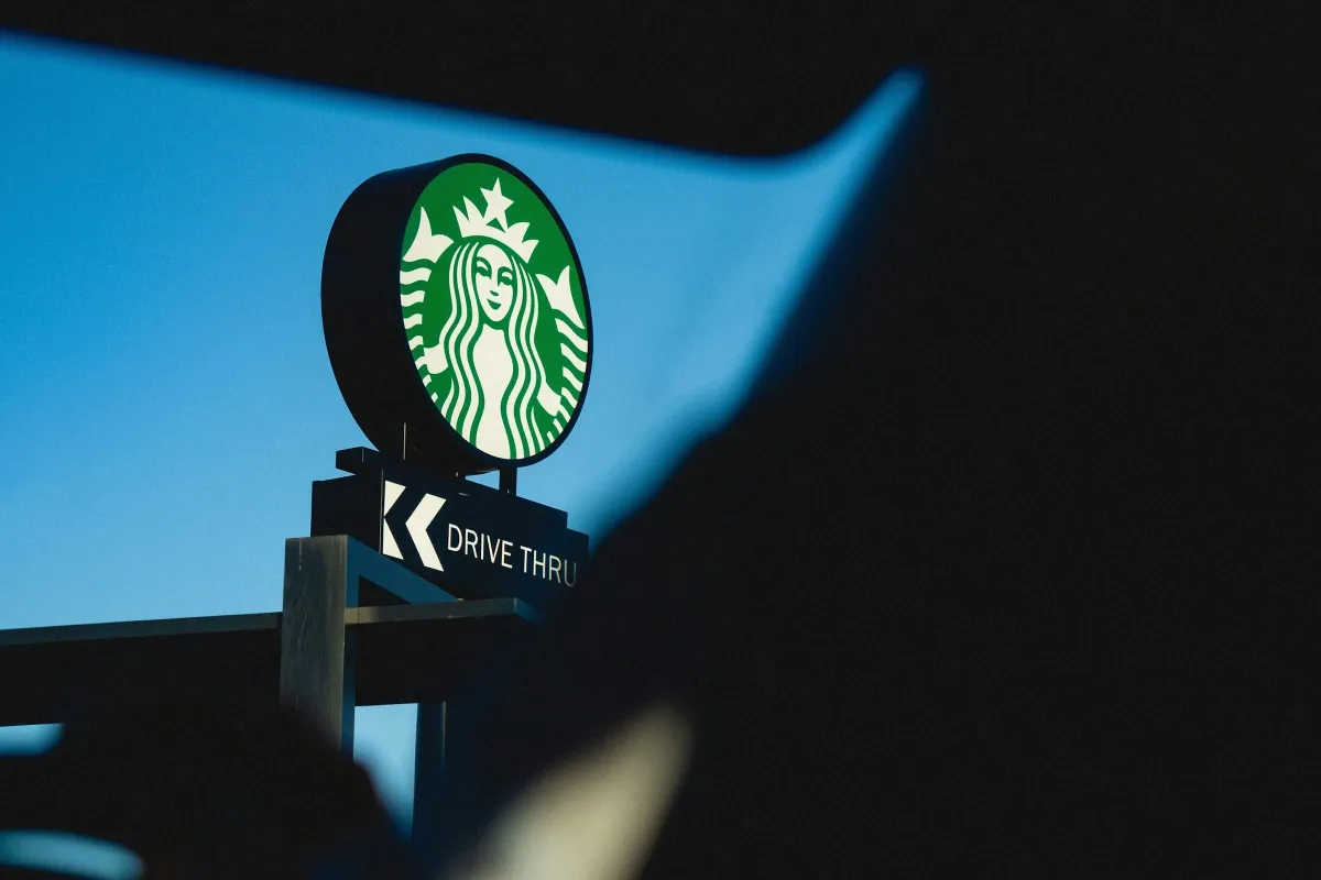 Starbucks Beats Q3 Estimates, Raises Guidance as Turnaround Gains Steam
