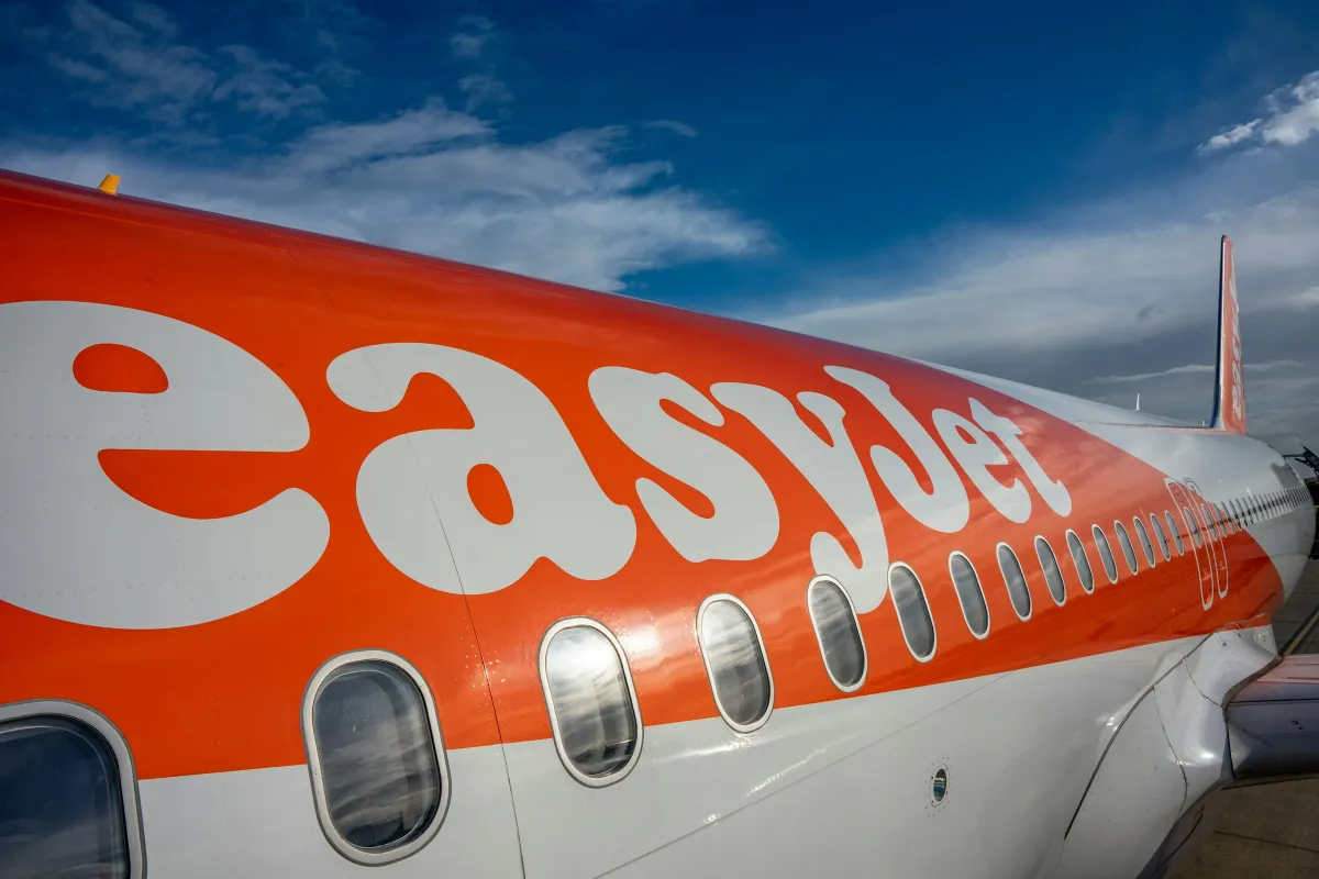 easyJet Set for £5.5B Buyout as Castlelake’s Fifth Bid Succeeds