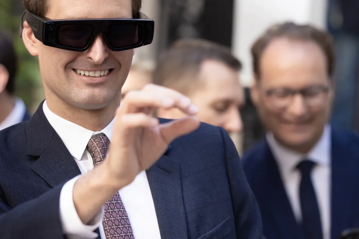 Snap Beats Expectations as World Cup Ads and Subscriptions Drive Growth