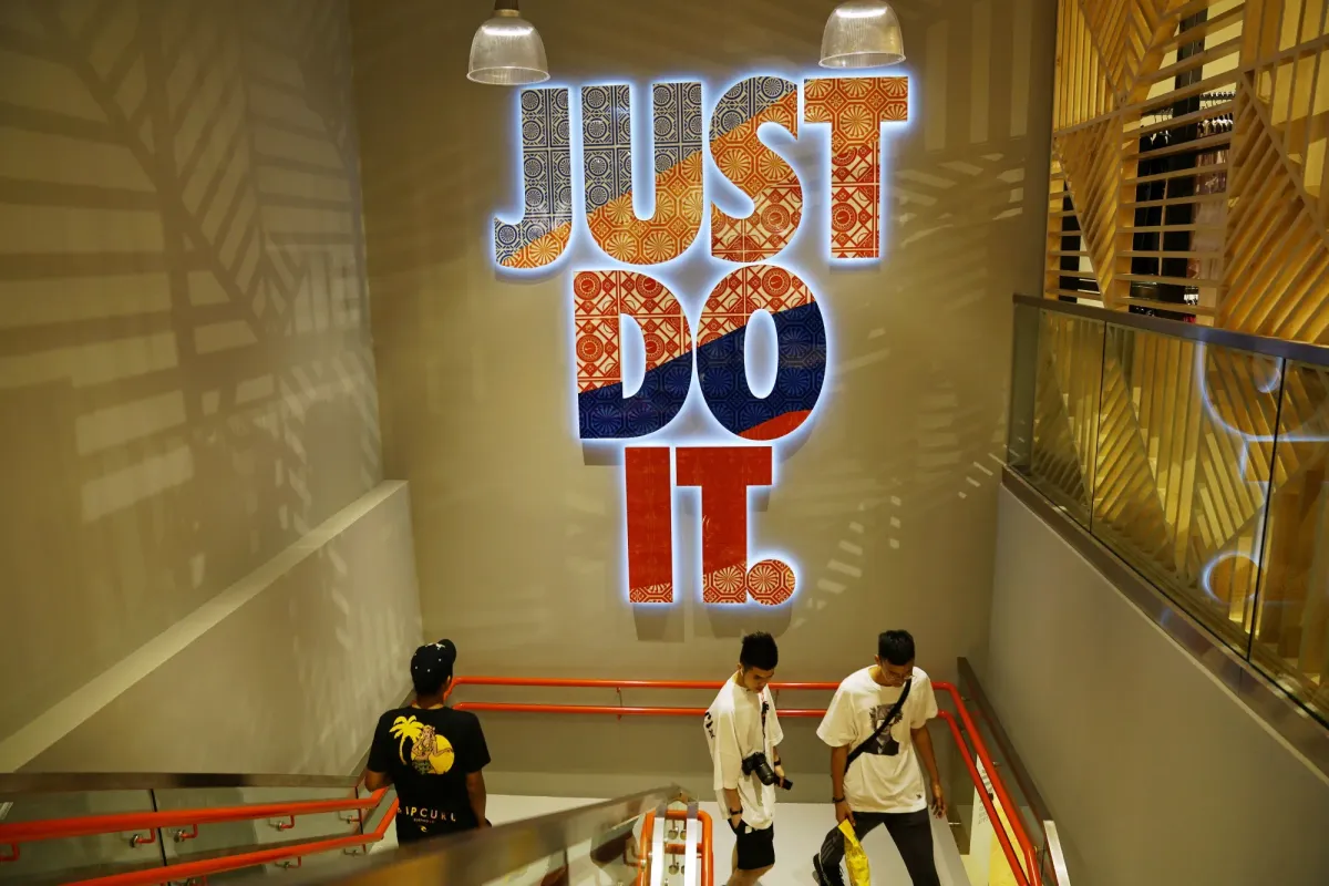 Nike’s Turnaround Hits Fresh Roadblocks as JPMorgan Flags $1B China Hit