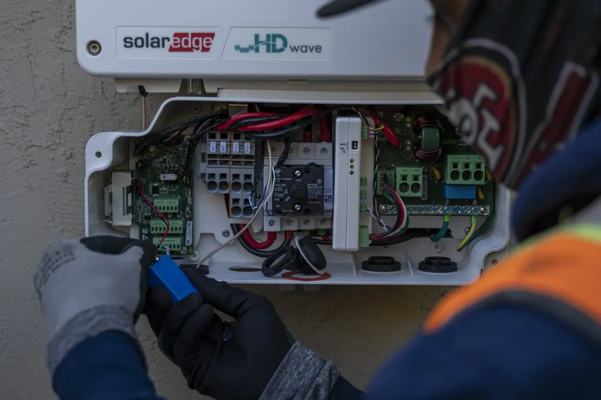 SolarEdge Stock Crashes Despite Strong Q2 Results as Guidance Misses