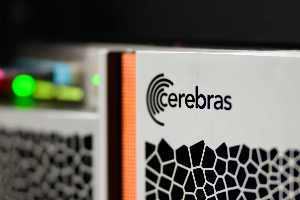 Cerebras Falls Sharply on GAAP Optics and Soft Sequential Outlook