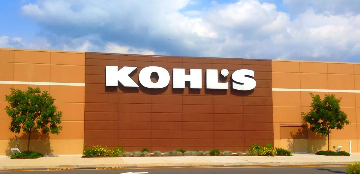 Kohl’s Sales Miss as Shoppers Stay Cautious; Profit Forecast Raised After Tariff Refunds