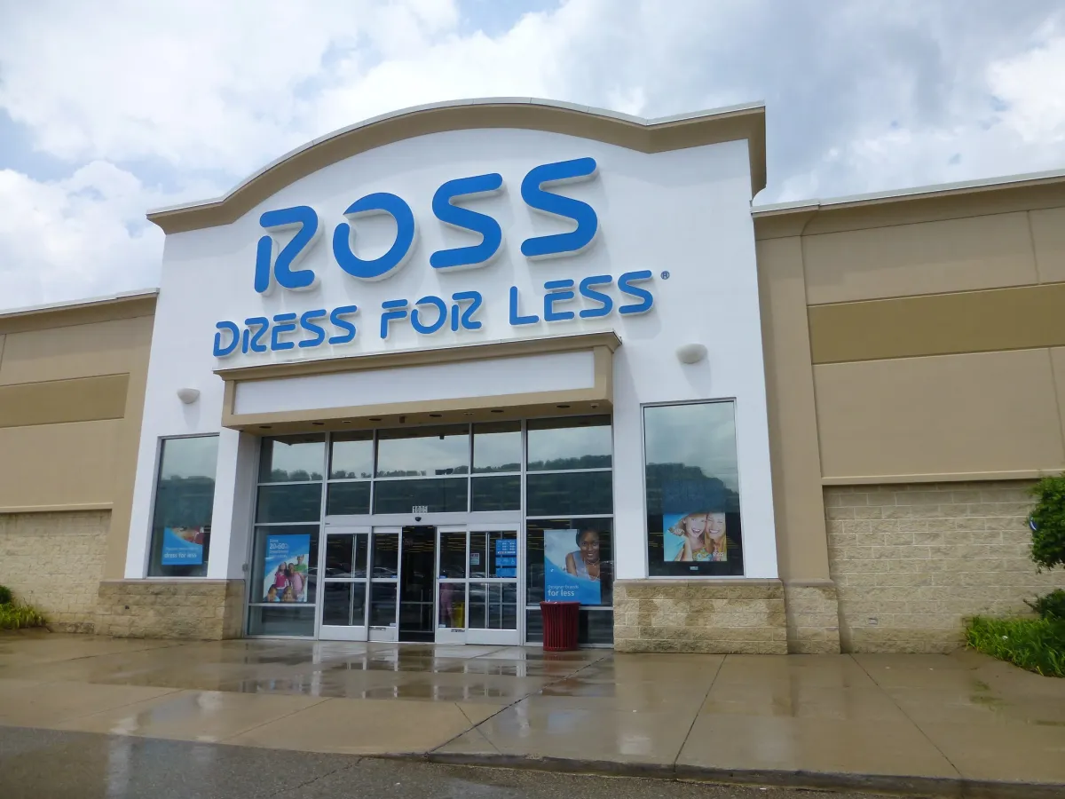 Ross Stores Raises Full-Year Outlook as Shopper Traffic and Spending Surge