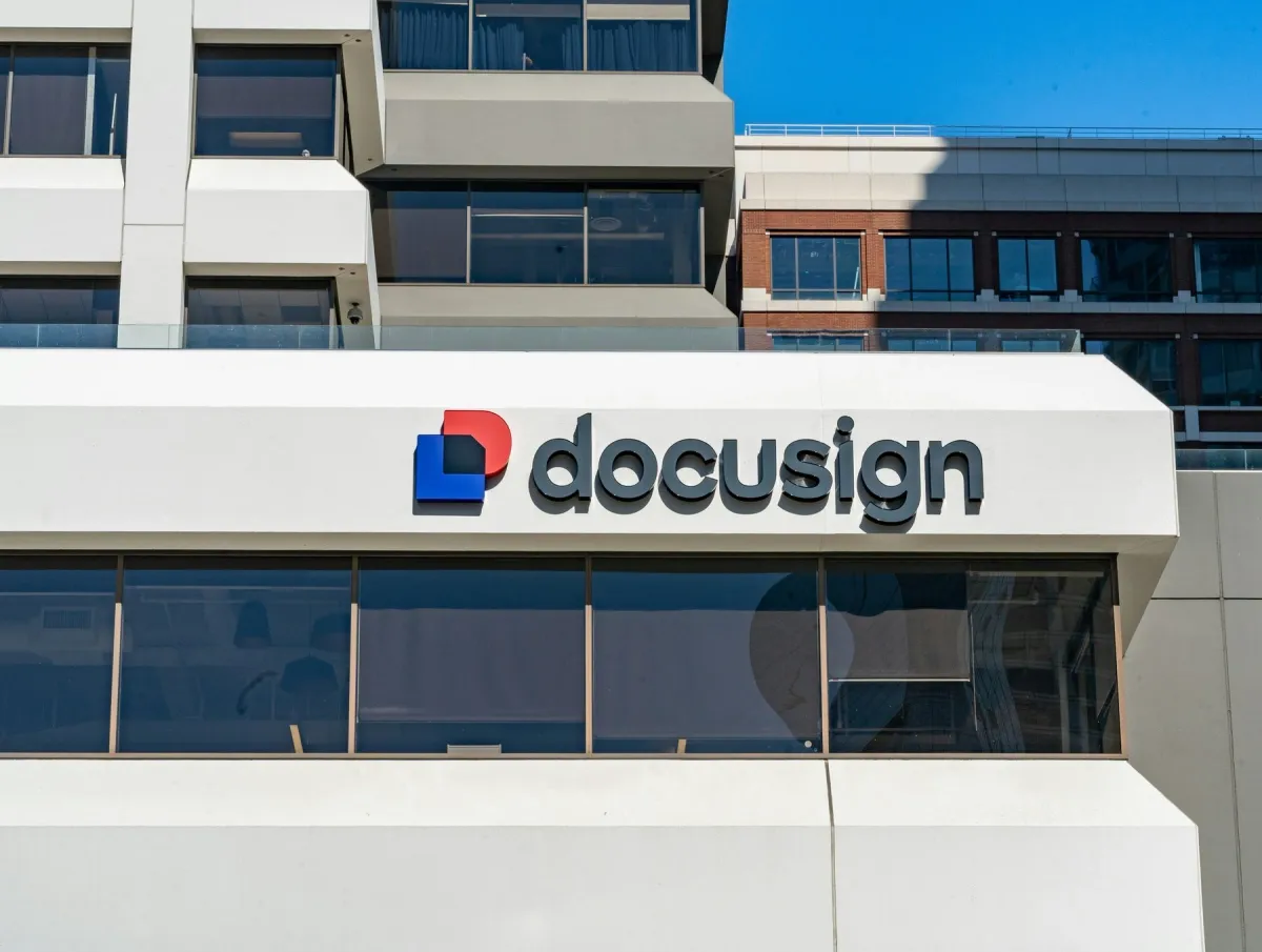 Docusign Beats Q2 Estimates and Raises FY27 Outlook as IAM Gains Share