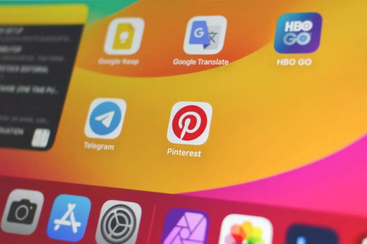 Pinterest Stock Falls for a 7th Straight Day as CEO Flags Overseas Ad Pressure