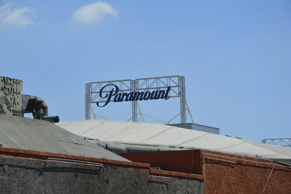 Barclays Flags Cost Cuts, Cable Decline, and Integration Risk in Paramount-Warner Merger