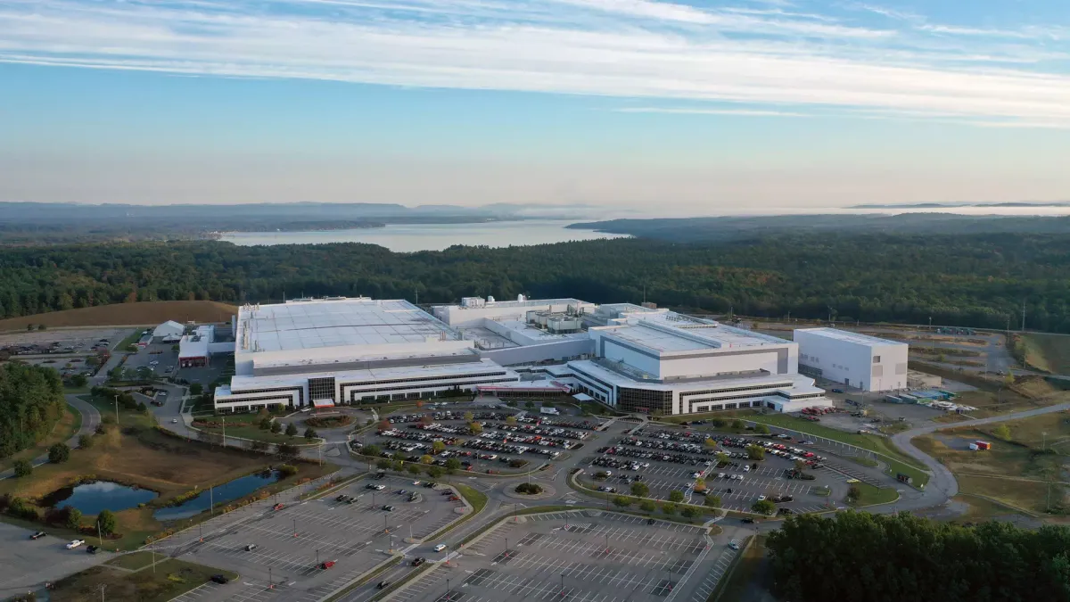 Japan to Invest Up to $21 Billion in Two New Chip Factories in New York Operated by GlobalFoundries