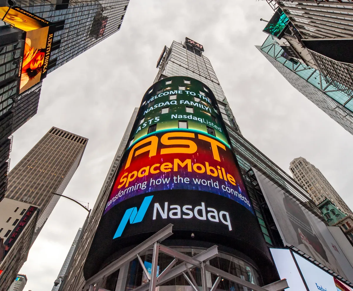 SpaceX Spectrum Deal Triggers Piper Sandler Downgrade of AST SpaceMobile