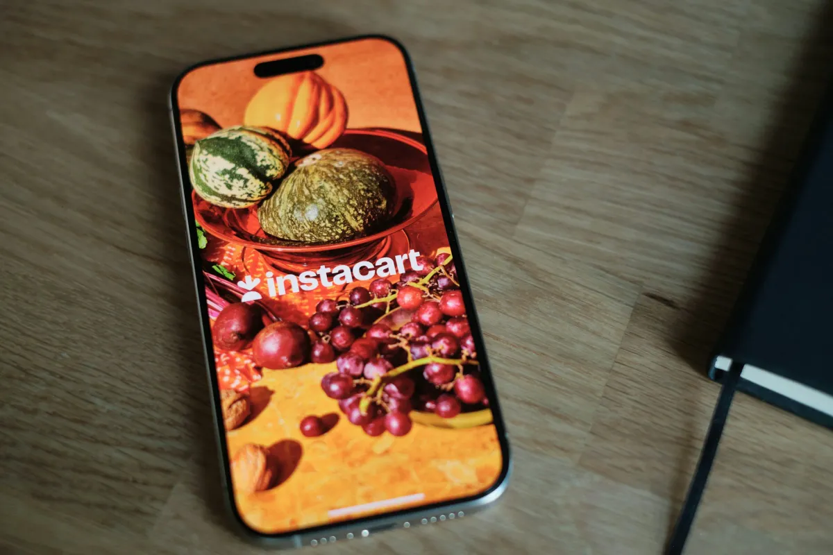 Instacart in Preliminary Talks for Potential Sale, DoorDash and Uber Involved