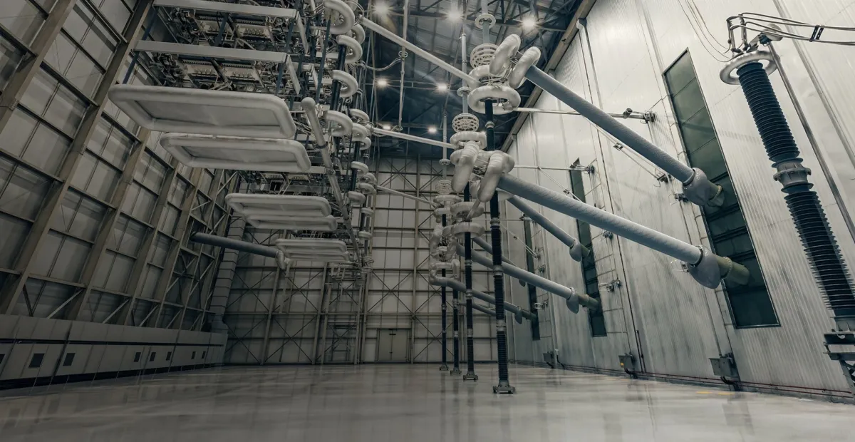 GE Vernova Beats Q3 Expectations, Raises 2026 Outlook, and Agrees to $9 Billion Trench Group Acquisition