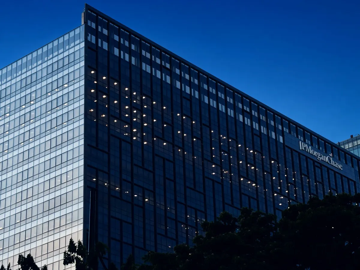 JPMorgan Chase Q3 Profit Rises to $15.3 Billion but Misses Estimates on Trading Strength