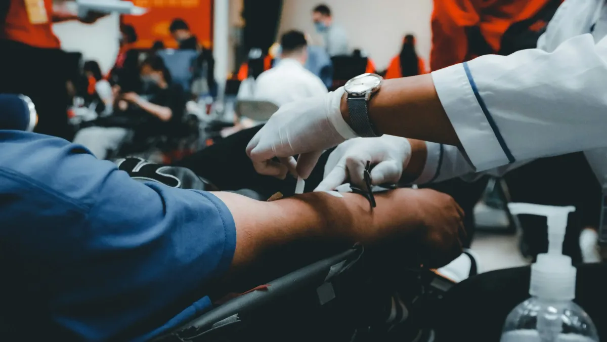 Haemonetics Shares Rise as CSL Plans Full U.S. Plasma Device Switch by 2027